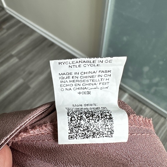 Satin Midi Skirt in Dusty Pink Size S - Picture 10 of 11